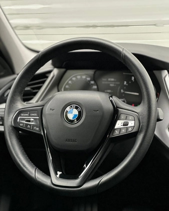 BMW Seria 1 cena 99900 przebieg: 87200, rok produkcji 2020 z Koszalin małe 106